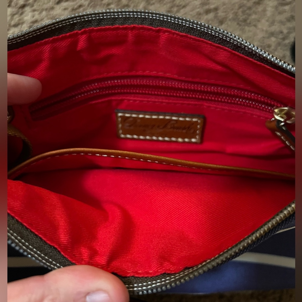 Dooney & Bourke crossbody pouchette - Picture 5 of 7